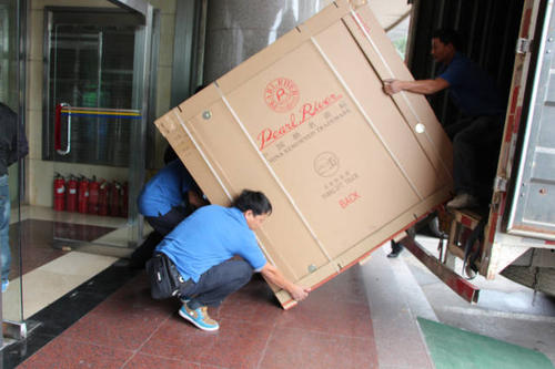 昭阳钢琴贵重工艺品无忧运